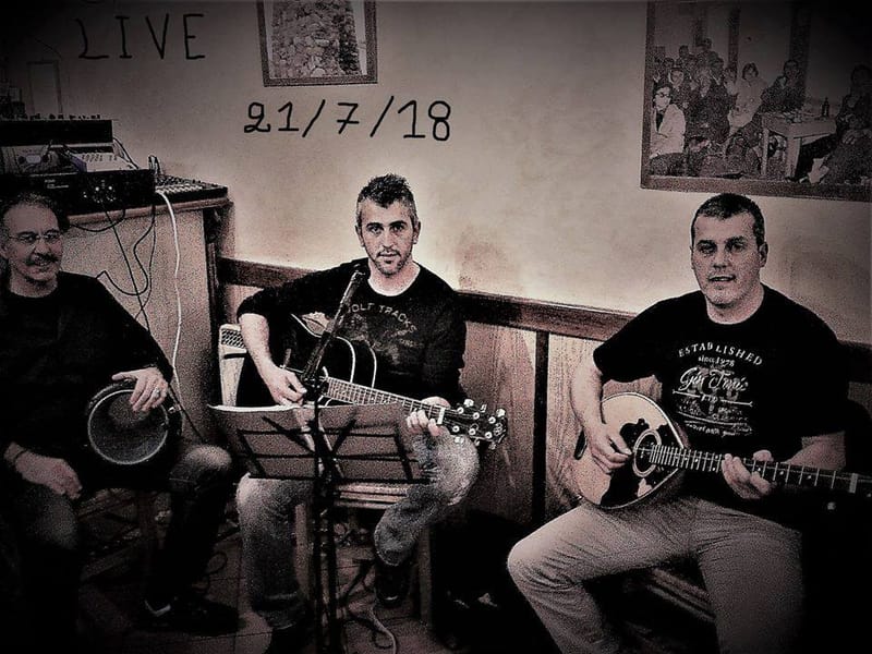 ΜΟΥΣΙΚΗ ΒΡΑΔΥΑ ΜΕ ΤΟΥΣ ΓΙΑΝΝΗ ΚΑΙ ΔΗΜΗΤΡΗ ΛΑΜΠΡΟΥ