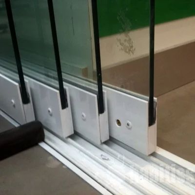 PORTAS COM SISTEMA CARRINHO DESLIZANTE