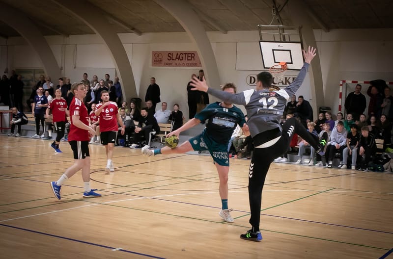 Give HK 2. division - Hørning 35-25