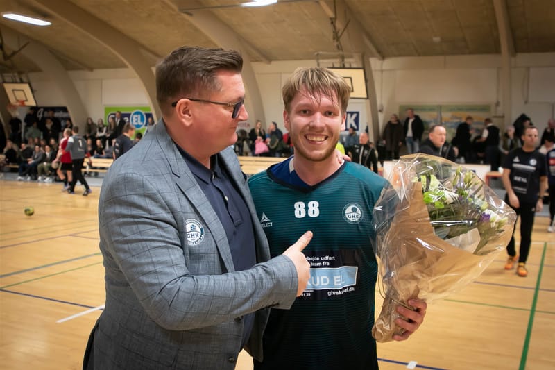 Give HK 2. division - Hørning 35-25