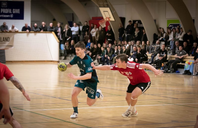 Give HK 2. division - Hørning 35-25