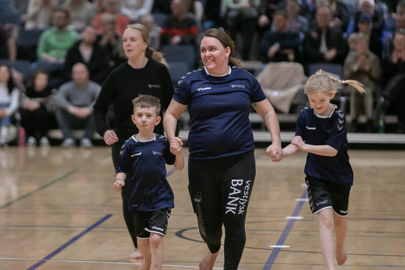 Forårsopvisning Give GIF marts 2023 vol. 2