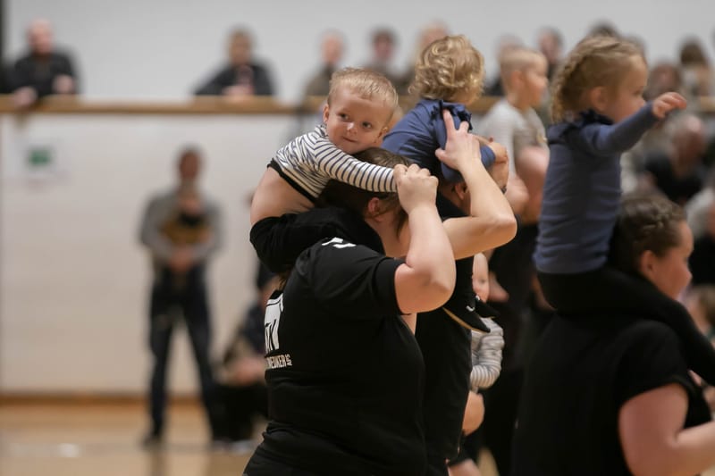 Forårsopvisning Give GIF marts 2023 vol. 2