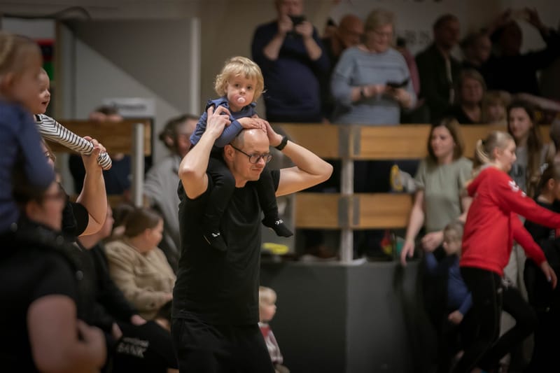 Forårsopvisning Give GIF marts 2023 vol. 2