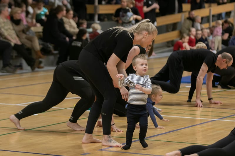 Forårsopvisning Give GIF marts 2023 vol. 2