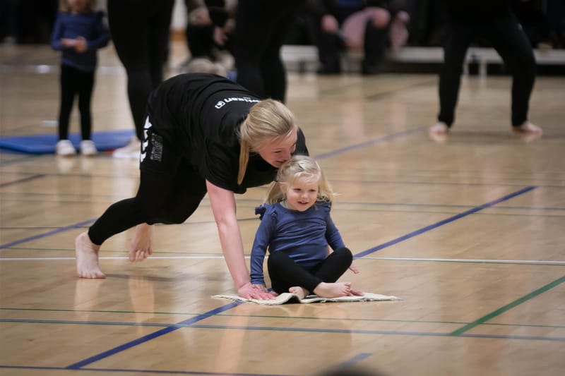 Forårsopvisning Give GIF marts 2023 vol. 2