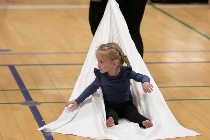 Forårsopvisning Give GIF marts 2023 vol. 2