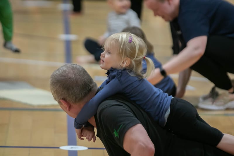 Forårsopvisning Give GIF marts 2023 vol. 2