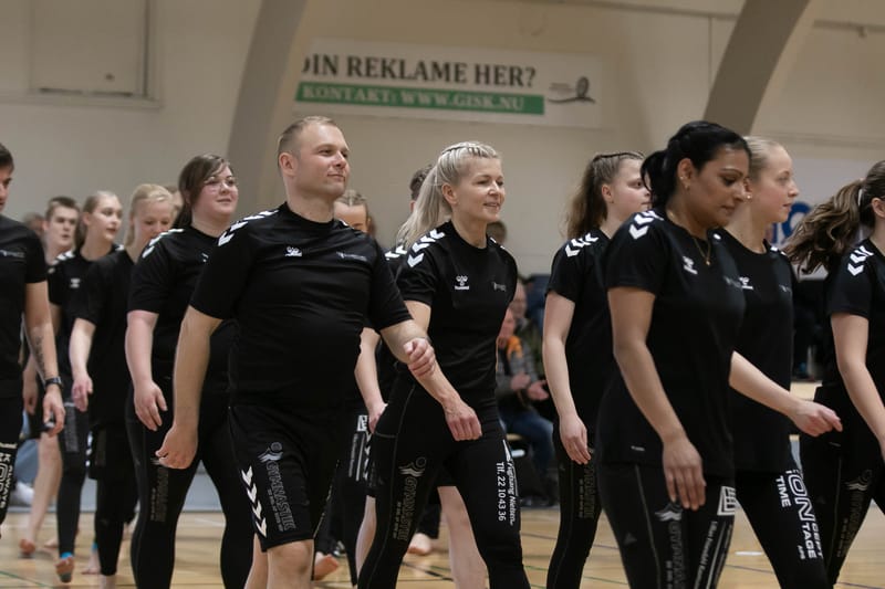 Forårsopvisning Give GIF marts 2023 vol. 2