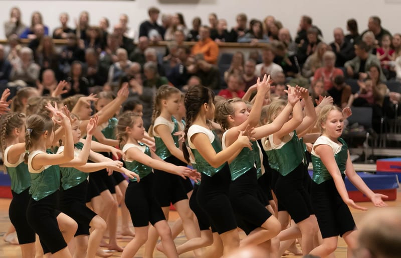 Forårsopvisning Give GIF marts 2023 vol. 2