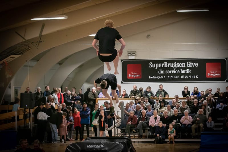 Forårsopvisning Give GIF marts 2023 vol. 2