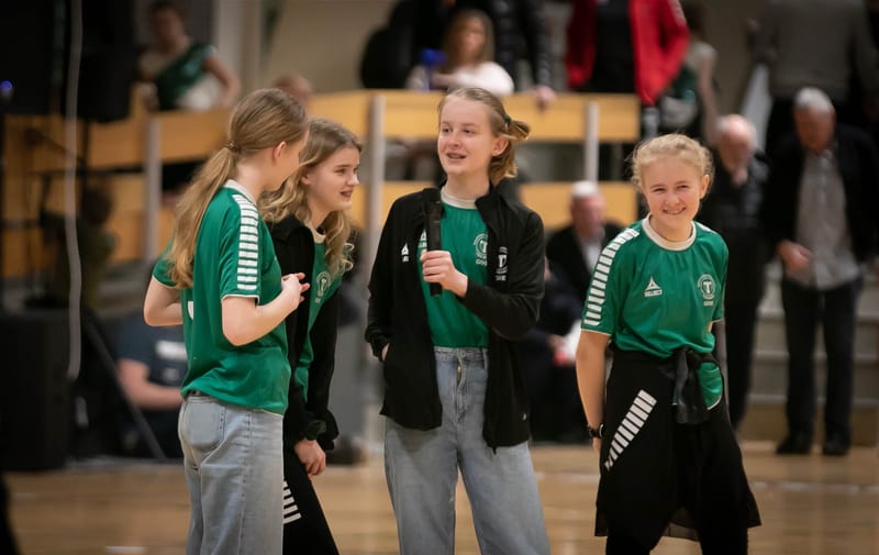 Forårsopvisning Give GIF marts 2023 vol. 2