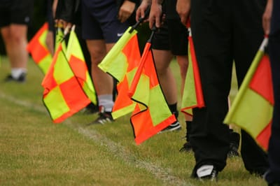 Get into Refereeing image