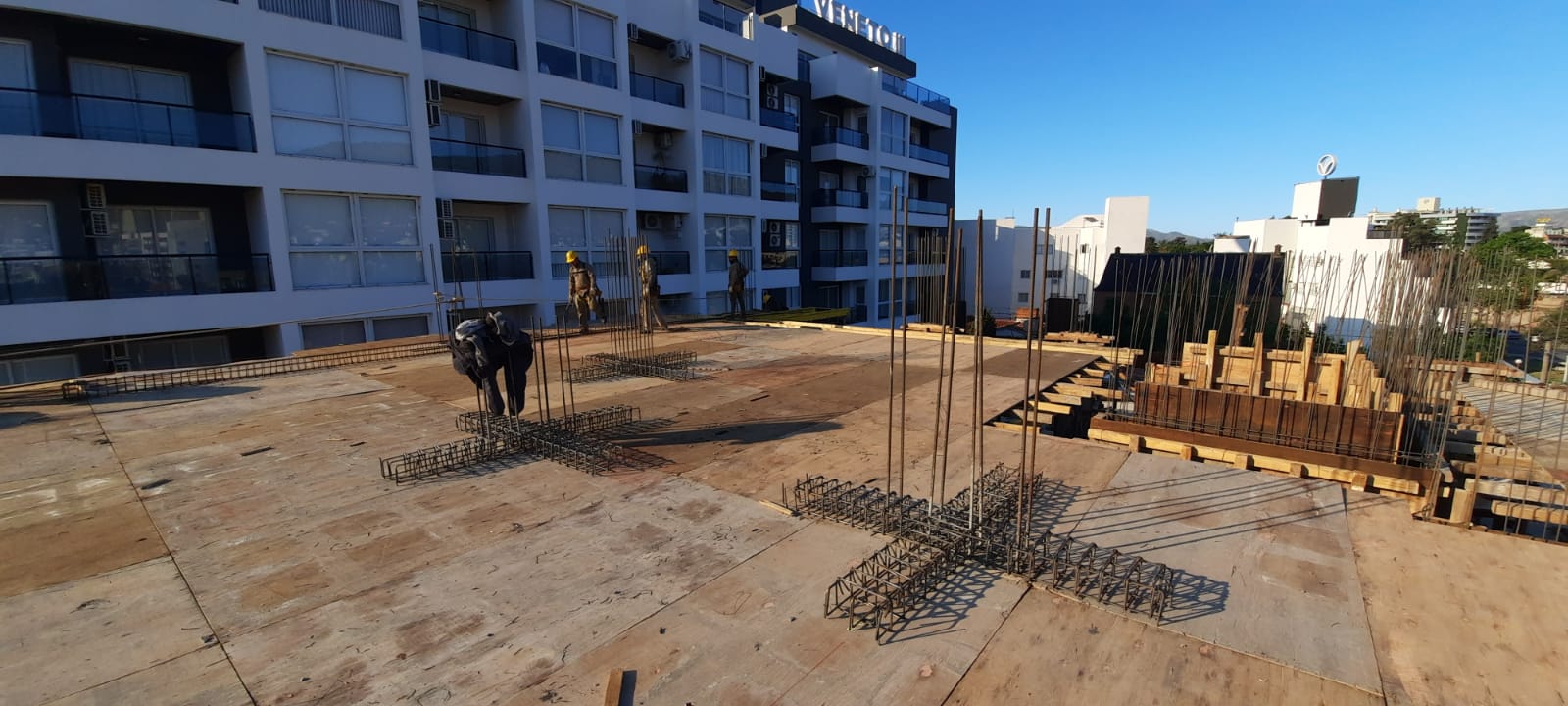 STEFANO V +10.000 m²