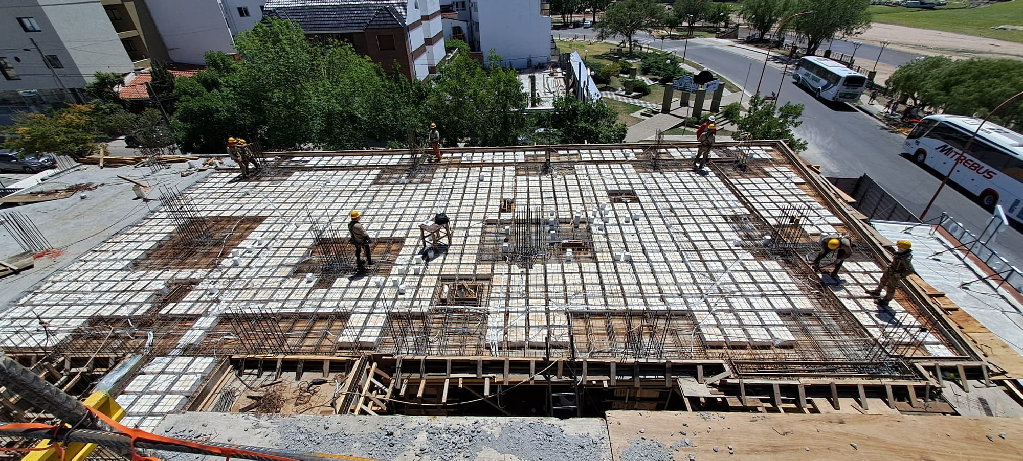 STEFANO V +10.000 m²