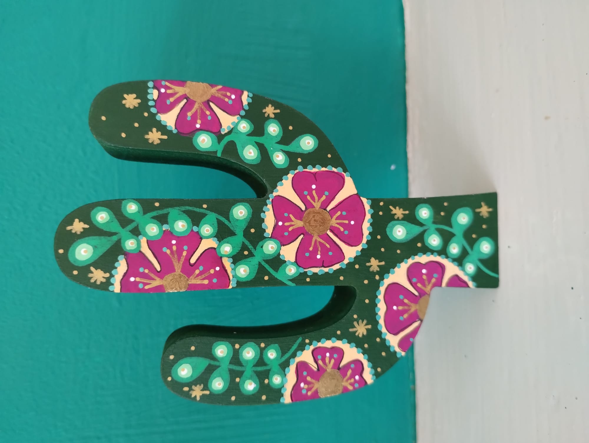 WOODEN ARTWORKS- FREE STANDING OR WALL MOUNTED 