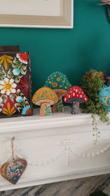 WOODEN ARTWORKS- FREE STANDING OR WALL MOUNTED 