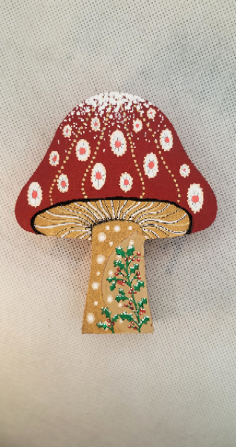 WOODEN ARTWORKS- FREE STANDING OR WALL MOUNTED 