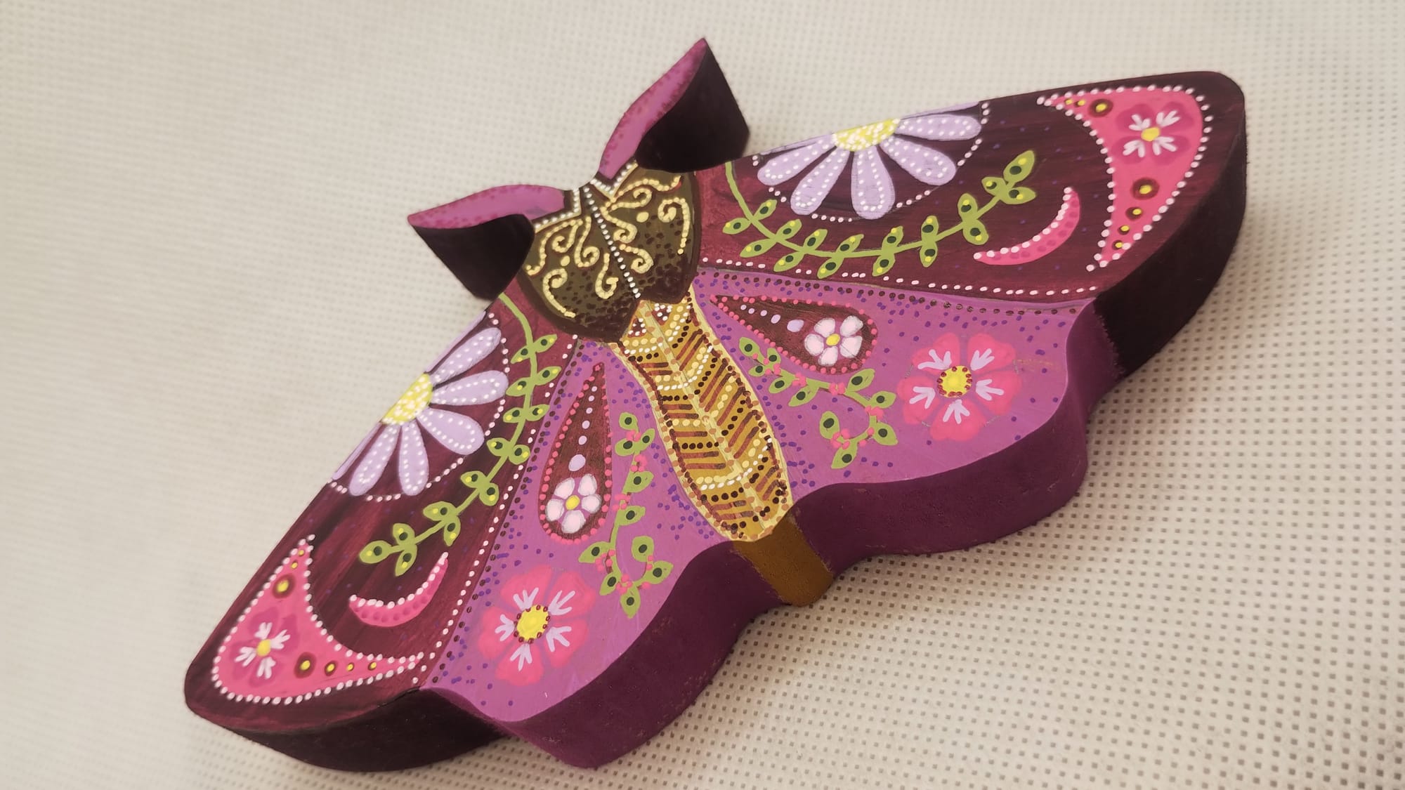 WOODEN ARTWORKS- FREE STANDING OR WALL MOUNTED 