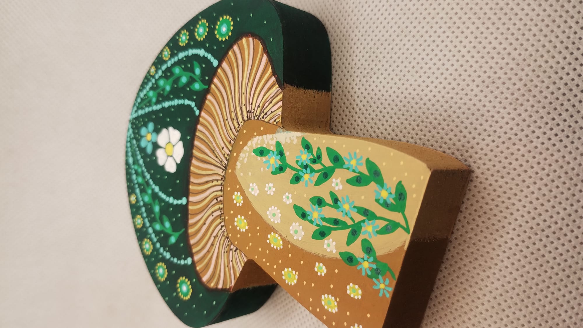 WOODEN ARTWORKS- FREE STANDING OR WALL MOUNTED 