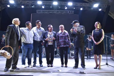 The Baby's present on the stage of the Teatro del Pueblo