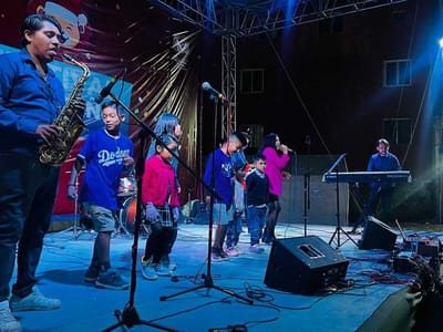 Son Deluxe Christmas Concert