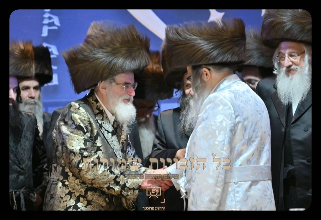 גלריה ובאריכט: המשך ימי השמחה בבית ויז'ניץ- וויען- גאלנטא