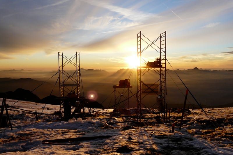 Travaux de pompage glacier de Tête Rousse 2010