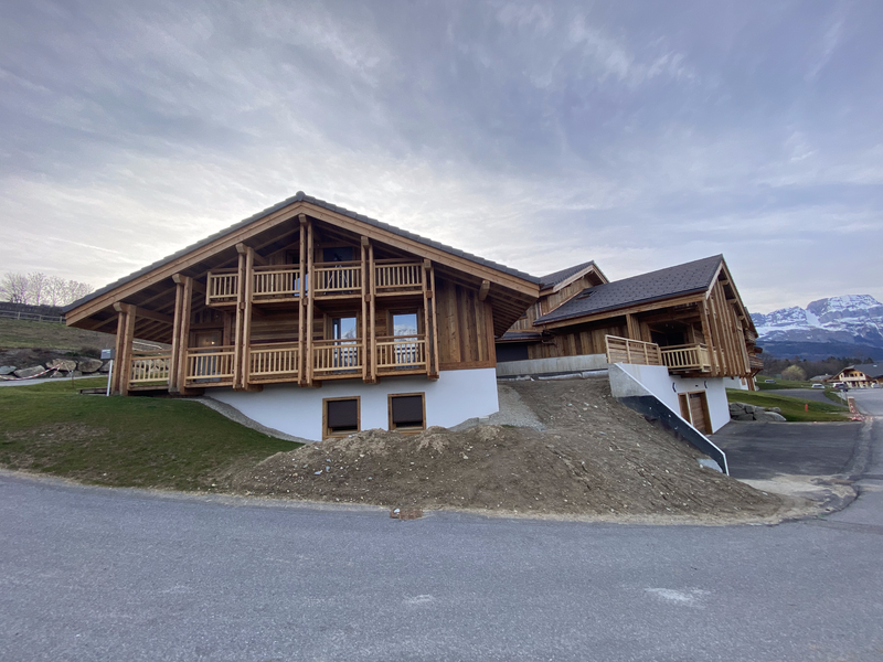 Soubassement d'un chalet mitoyen à Combloux
