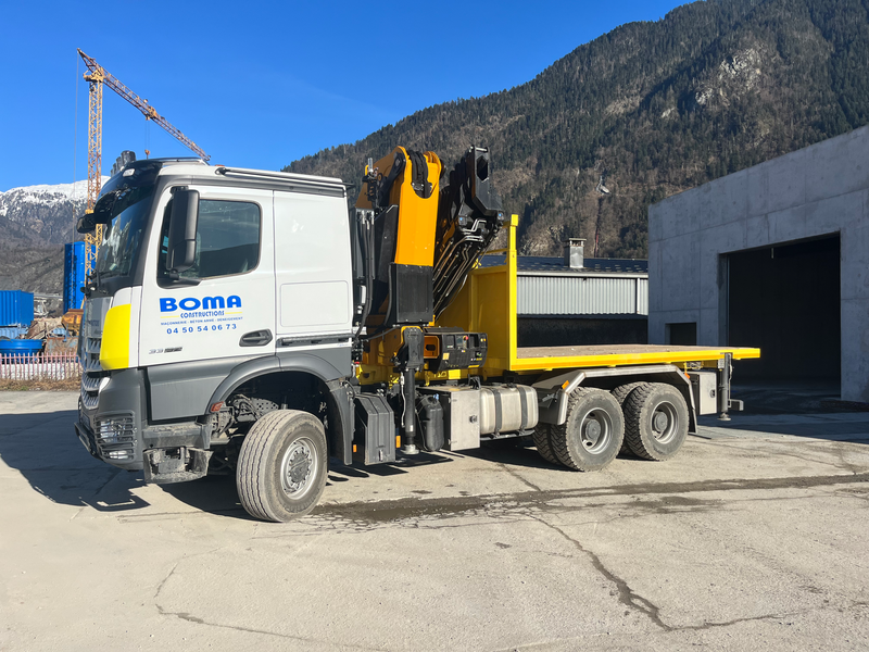 Camion 6 roues Mercedes 2023
