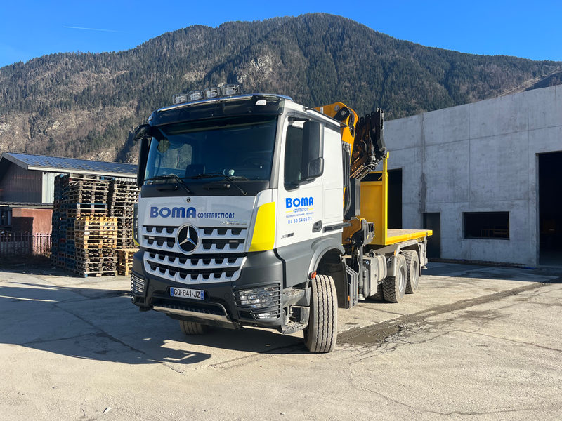 Camion 6 roues Mercedes 2023