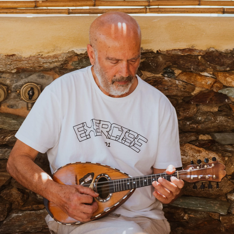 Kostis Avyssinos _ The mandolin in Crete
