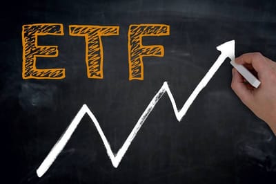 Passive Exchange Traded Funds image