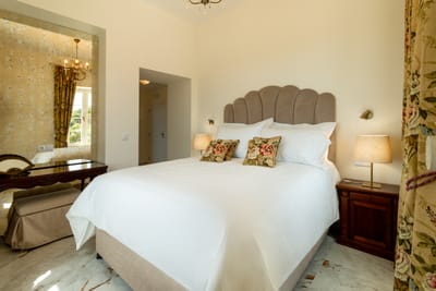 SOLAR ALVURA - YOGA &amp; Wellness Retreat image