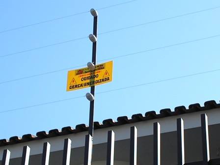 INSTALAÇÃO DE CERCA ELÉTRICA