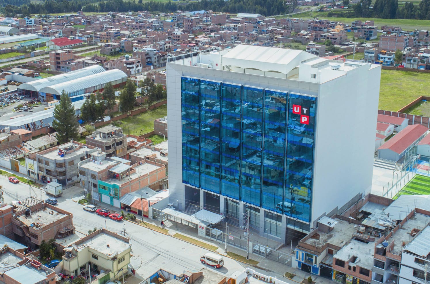 Universidad Tecnológica del Perú SAC - Sede Huancayo