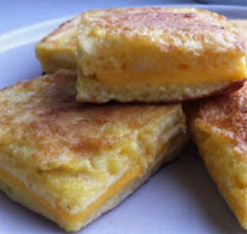 ROTI TELUR CHEESE