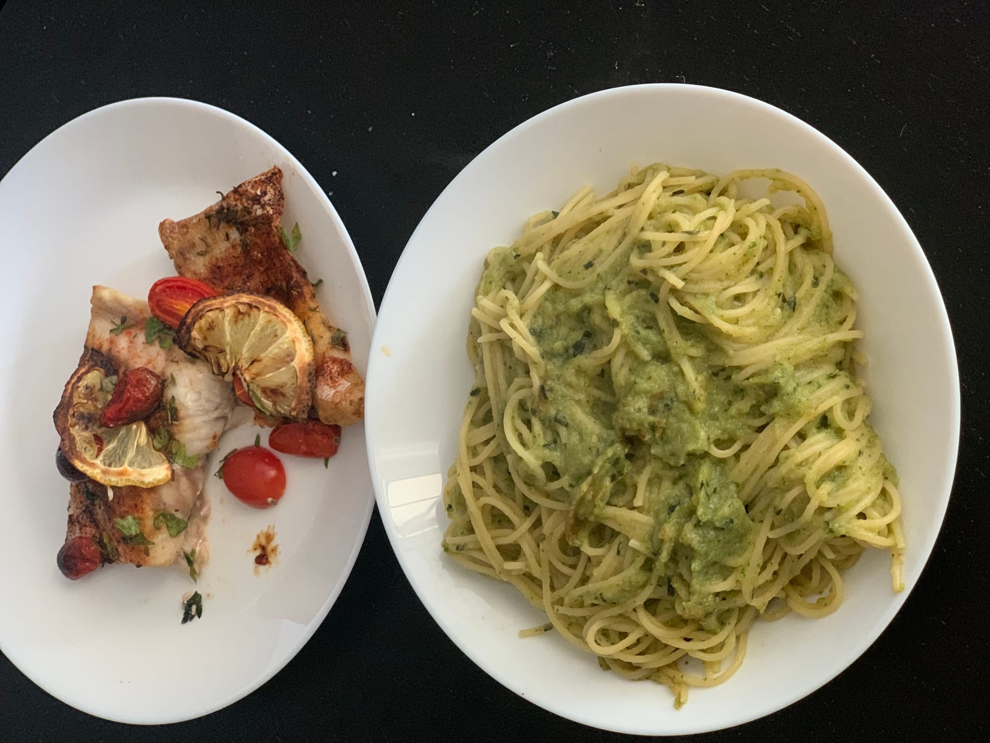 Pasta con crema di zucchine e persico in friggitrice ad aria con spezie
