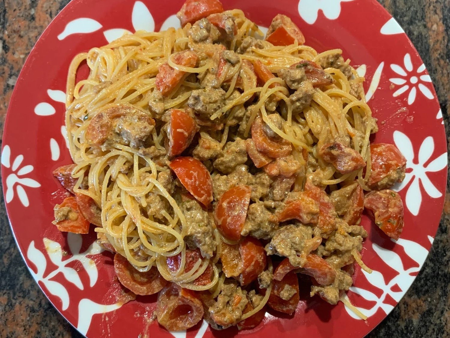 Pasta con ricotta, pomodorini e pollo