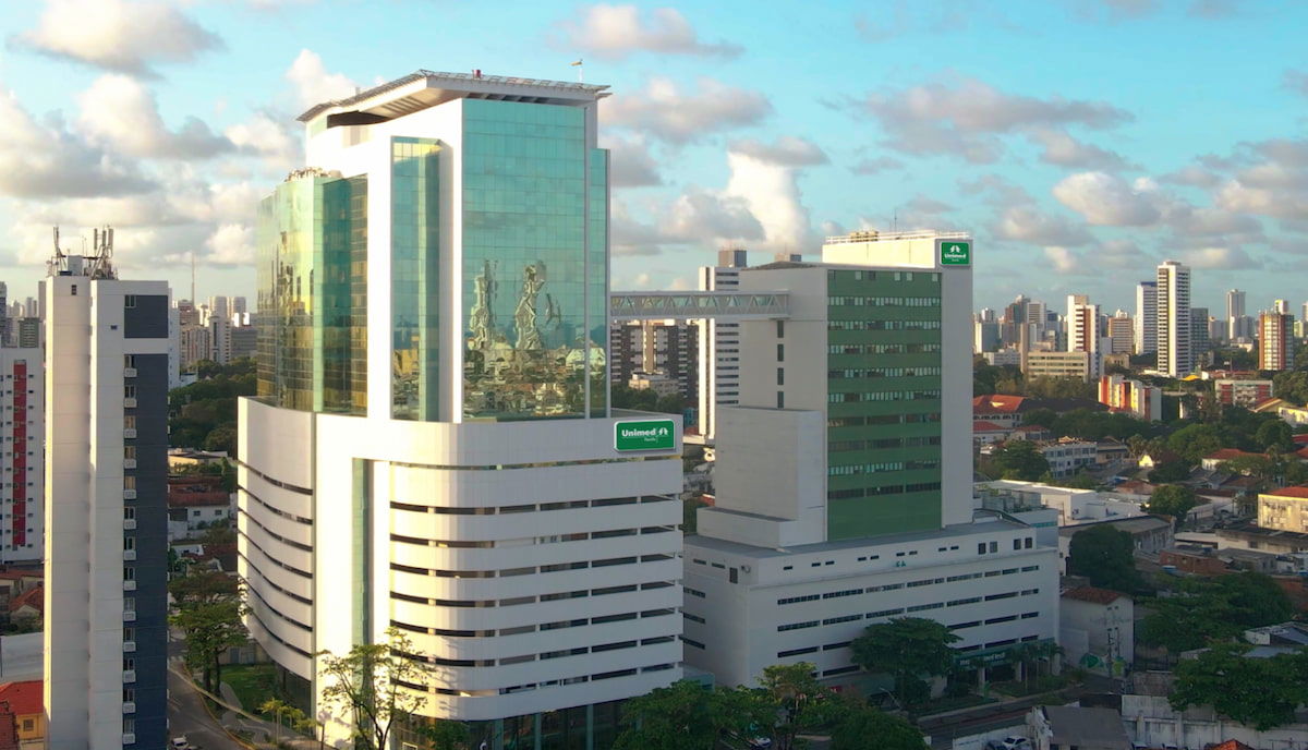 APROXIMADAMENTE 1.800m² DE FORRO - HOSPITAL UNIMED - RECIFE/PE