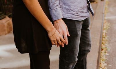 11 Ways to Make Your Girlfriend Feel Secure