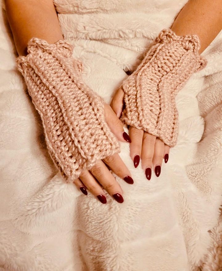 Fingerless Gloves