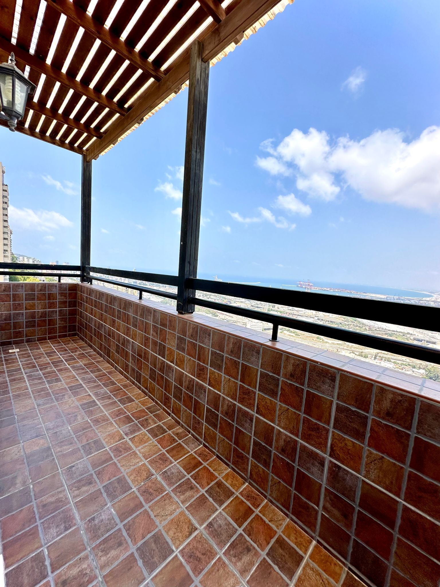 חיים בר לב , חיפה