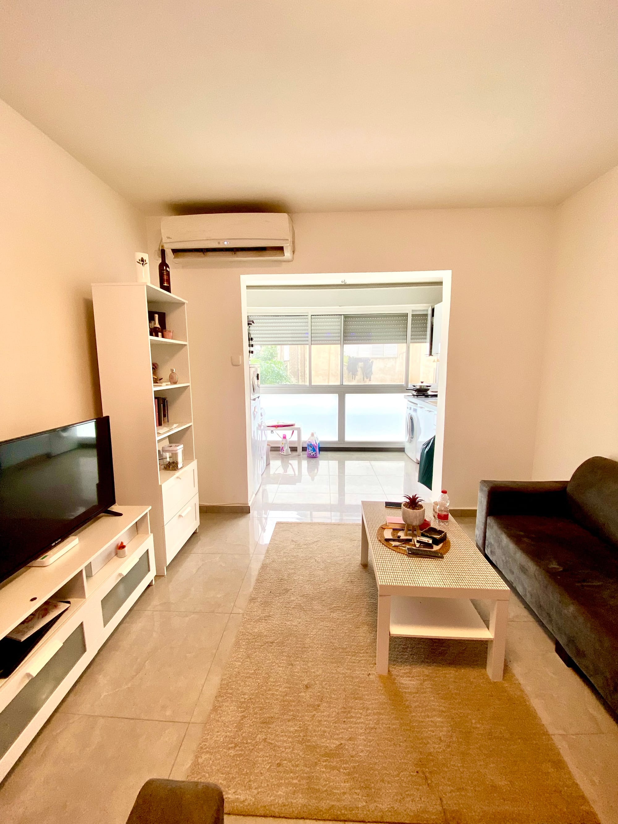 ( בקרבת הטכניון / המכללה לחינוך )  -שכירות עוברת!💸 -כ 90 מ״ר , 4.5 חדרים , קומה 1  -משופצת ברמה גבוהה , מחולקת ל 2 יחידות מניבות ! -מעל ל 5% תשואה !