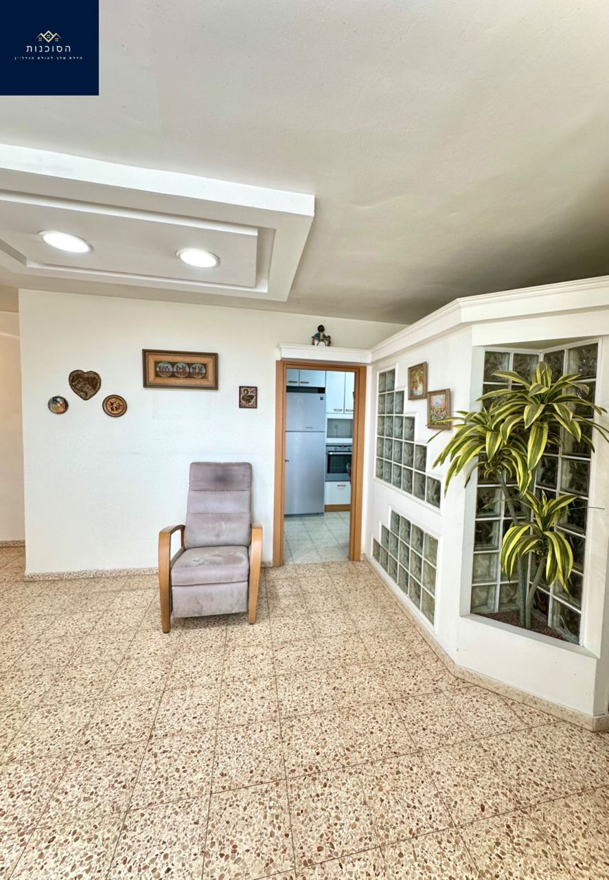 חיפה, בלב נווה שאנן-רח׳ חניתה המרכזי! מעולה למשפחות!