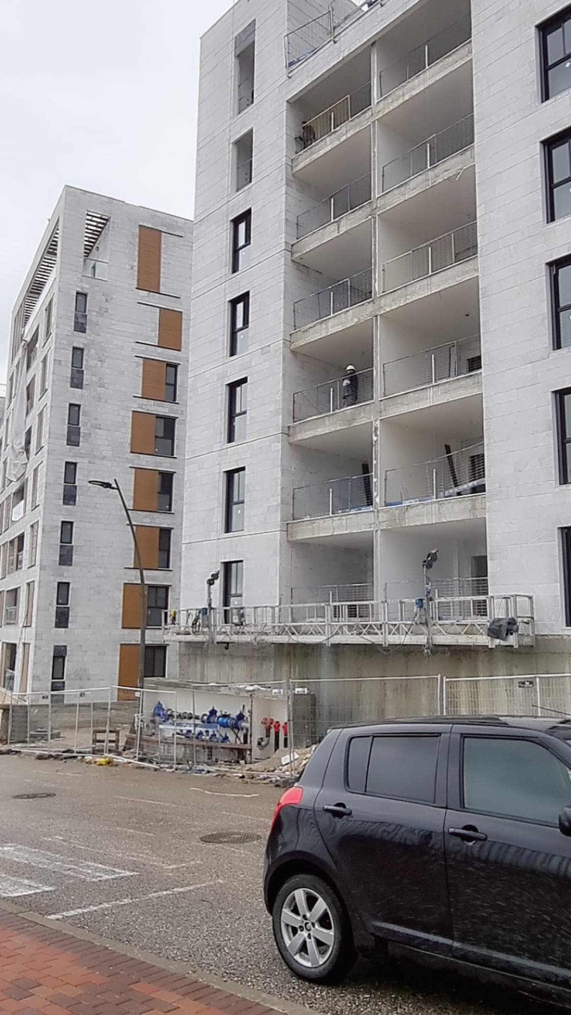 בואו להיות הראשונים שיגורו בנכס !  ▪️דירה חדשה מהקבלן ▪️ 4 חדרים  ▪️כ- 108 מ״ר+ מרפסת שמש כ 13.51 מ״ר ▪️קומה 5 מתוך 6 בניין בוטיק ▪️ 2️⃣חניות פרטיות! ▪️ 2️⃣מחסנים צמודים !  ▪️קבלת מפתח בחודש יולי (07/24)