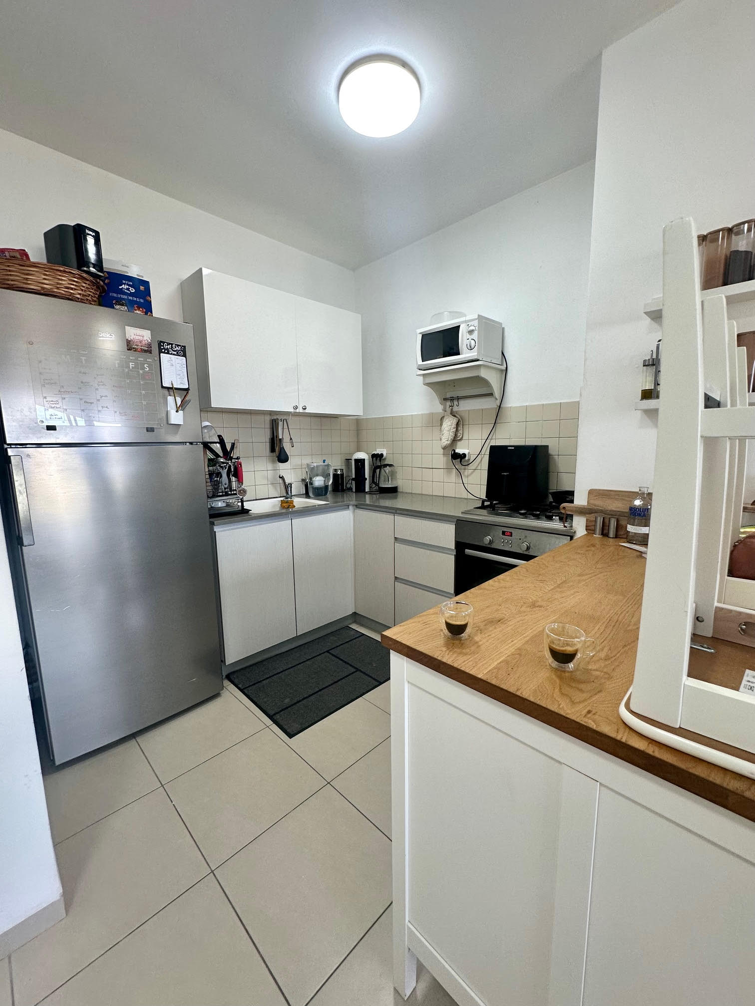 מעולה לזוג צעיר/משקיעים  בנייה חדישה | קומה 6 מתוך 8  כ 60 מ״ר+8 מ״ר מרפסת שמש  3 חדרים הכוללים ממ״ד ויחידת הורים מפנקת | חניה בטאבו ! 