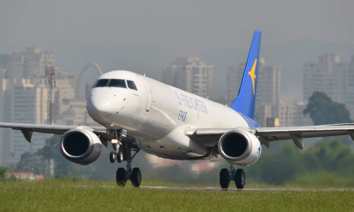 ALZA EL VUELO EL PRIMER EMBRAER E190F