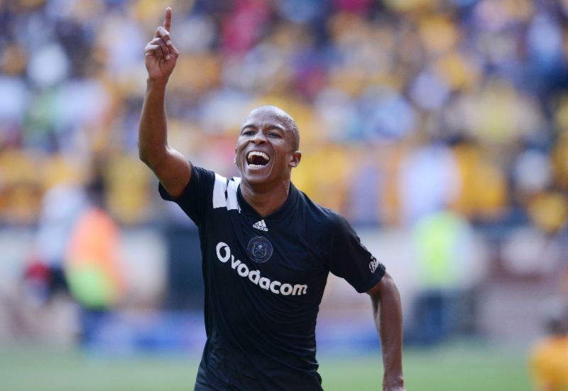 ORLANDO PIRATES DISMANTLE CHIEFS 3-1.