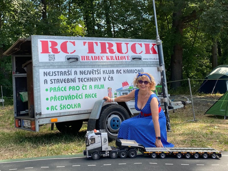 7. Sraz amerických aut HOLLYWOOD US CARS Holýšov